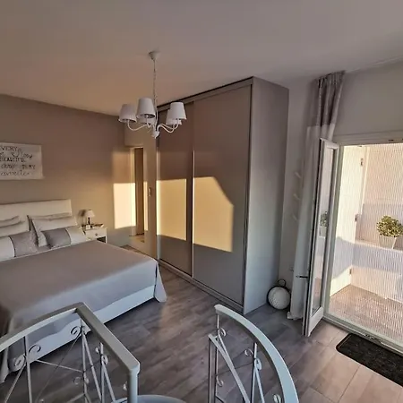 The Minty Door Boutique House Holiday home