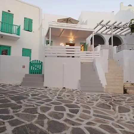 The Minty Door Boutique House Naousa (Paros)